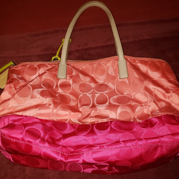 Coach Purse, beautiful, Like New - Picture 3 of 13